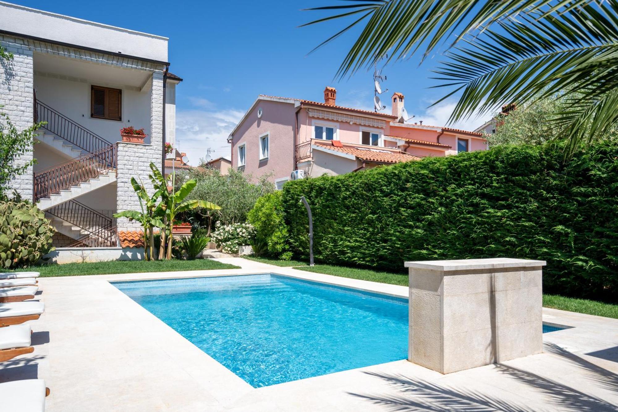 Apartments Maras Poreč Eksteriør bilde
