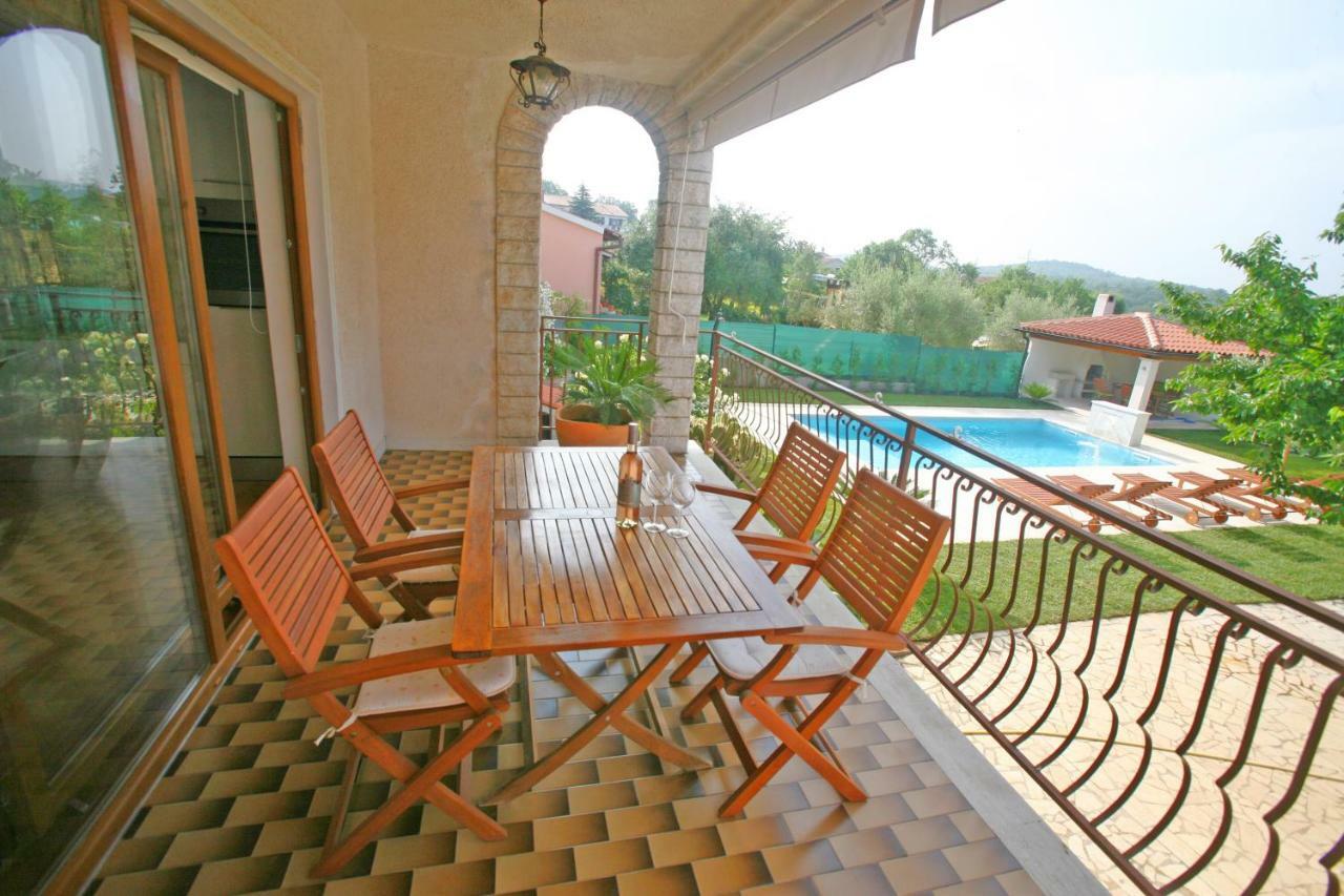 Apartments Maras Poreč Eksteriør bilde